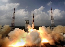 ISRO successfully launches GSLV-D6 carrying GSAT-6 satellite