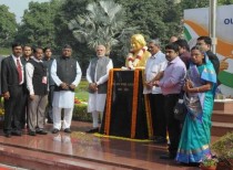 PM Narendra Modi unveils bust of Dr Abdul Kalam