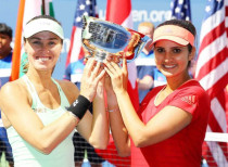 Sania Mirza, Martina Hingis clinch WTA Finals title