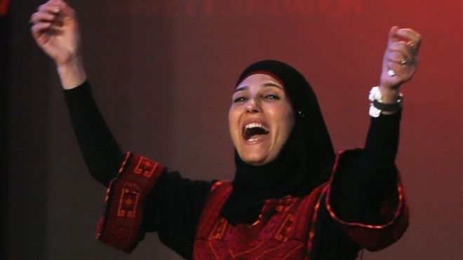 Palestinian refugee camp teacher wins $1m global prize