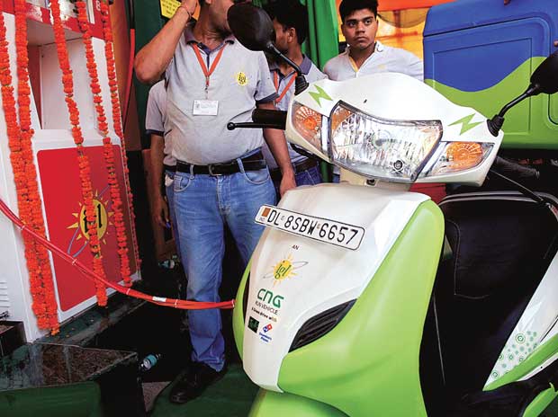 Govt launches project for CNG-run two-wheelers