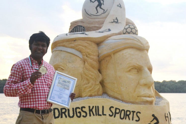 Indian wins gold at World Sand Art Championship